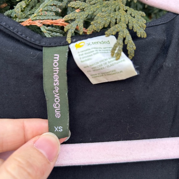 Rich black bamboo maternity and nursing maxi dress - Picture 2 of 3